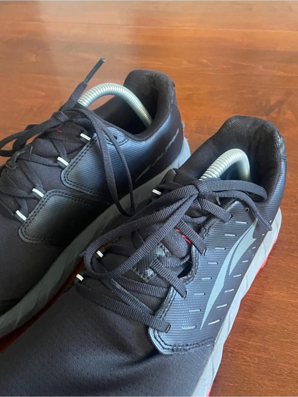 Altra superior trail